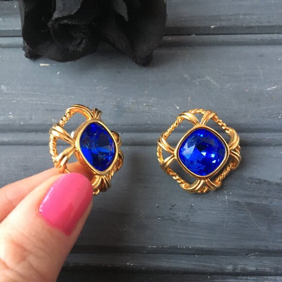 Gold w Blue Gem Earrings - Picture 4 of 9